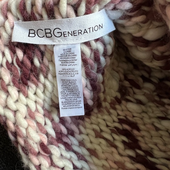BCBGeneration POM BEANIE - Picture 3 of 3